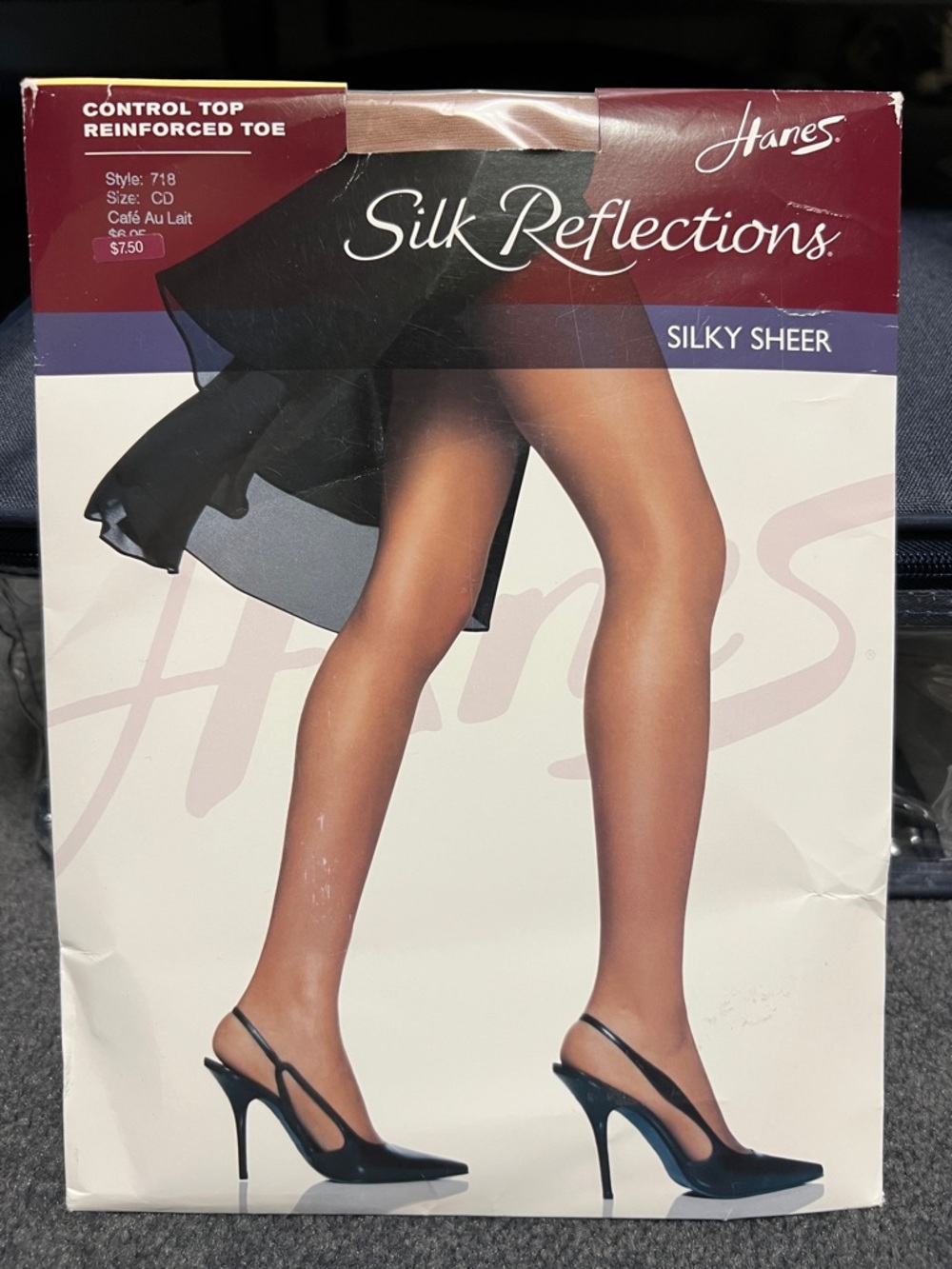 Hanes Silk Reflections Silky Sheer Control Top Hosiery - Café Au Lait